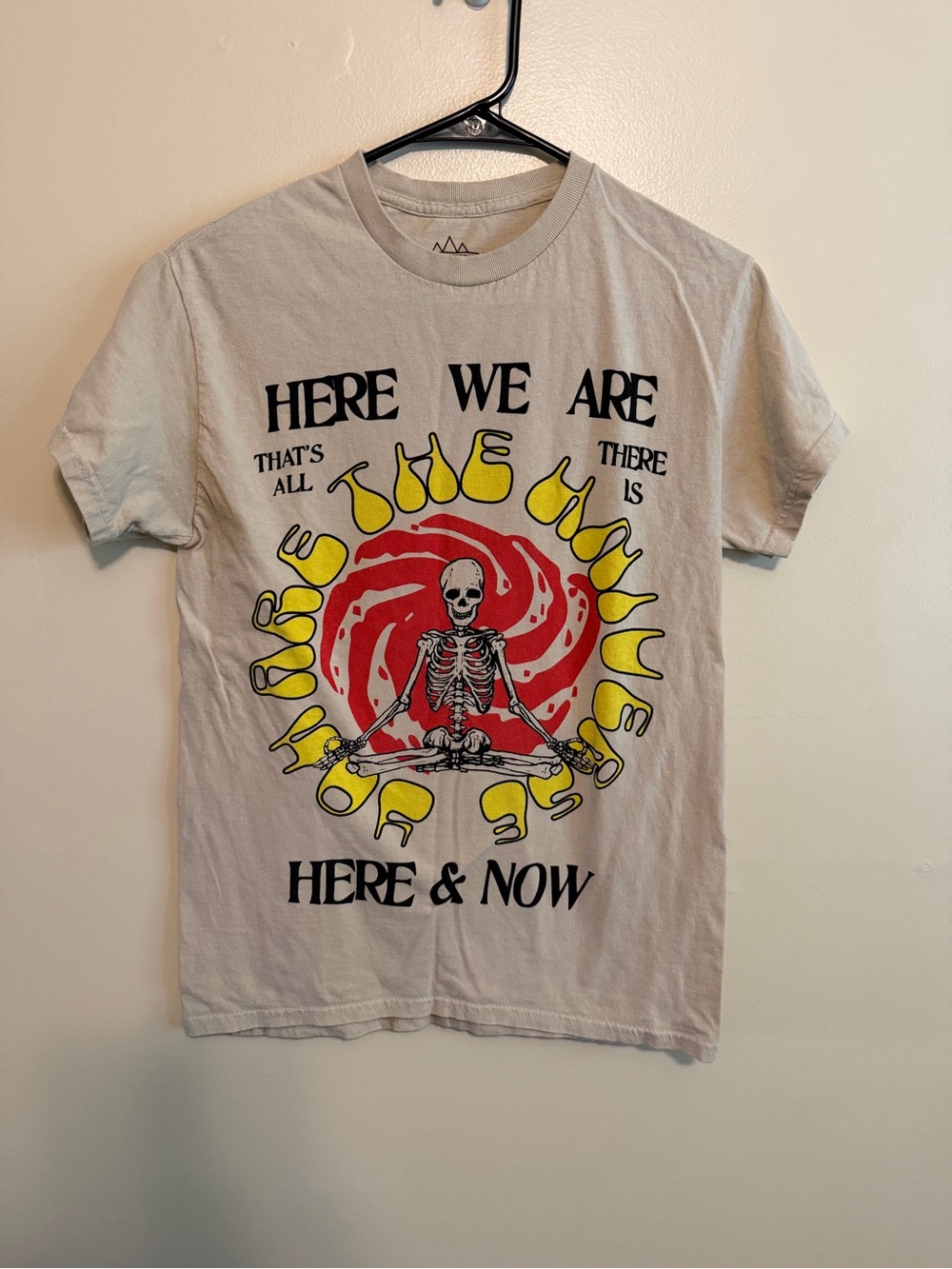 Altru Beige Graphic Tee with Yellow & Red Skull Sun Design